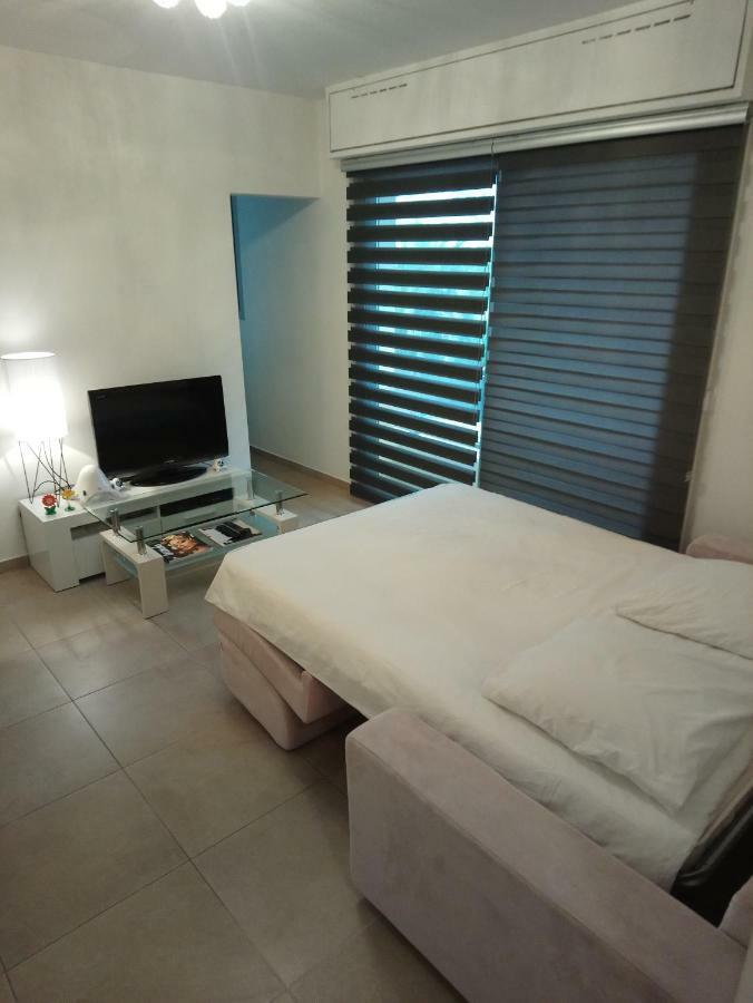Joli Appartement Entre Menton Et Monaco Rocabruna Exterior foto